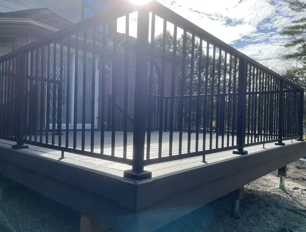 Composite Deck with Aluminum Railing in Kanata