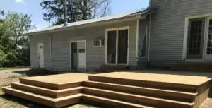 Wood Deck Builder in Ottawa